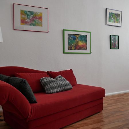 Ferienwohnungen In Der Kunstgalerie Charlie Und Jenny Chemnitz Ruang foto